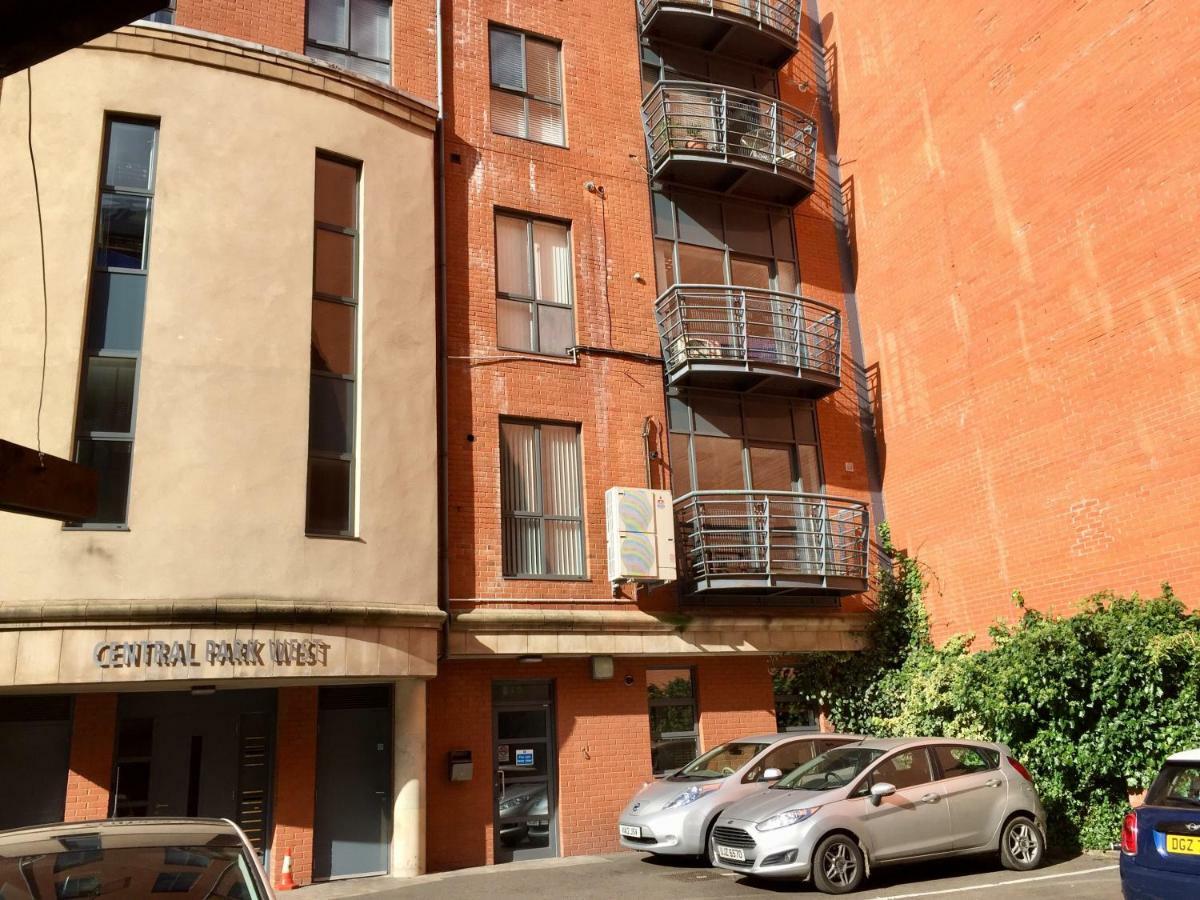 City Centre Belfast Free Parking Zewnętrze zdjęcie
